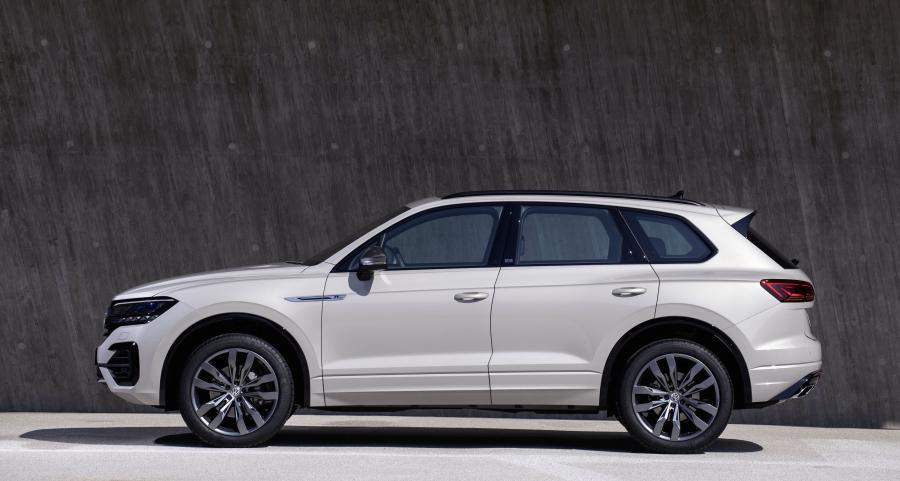  Volkswagen Touareg R-Line One Million 2019 года  (фото 7 из 30)